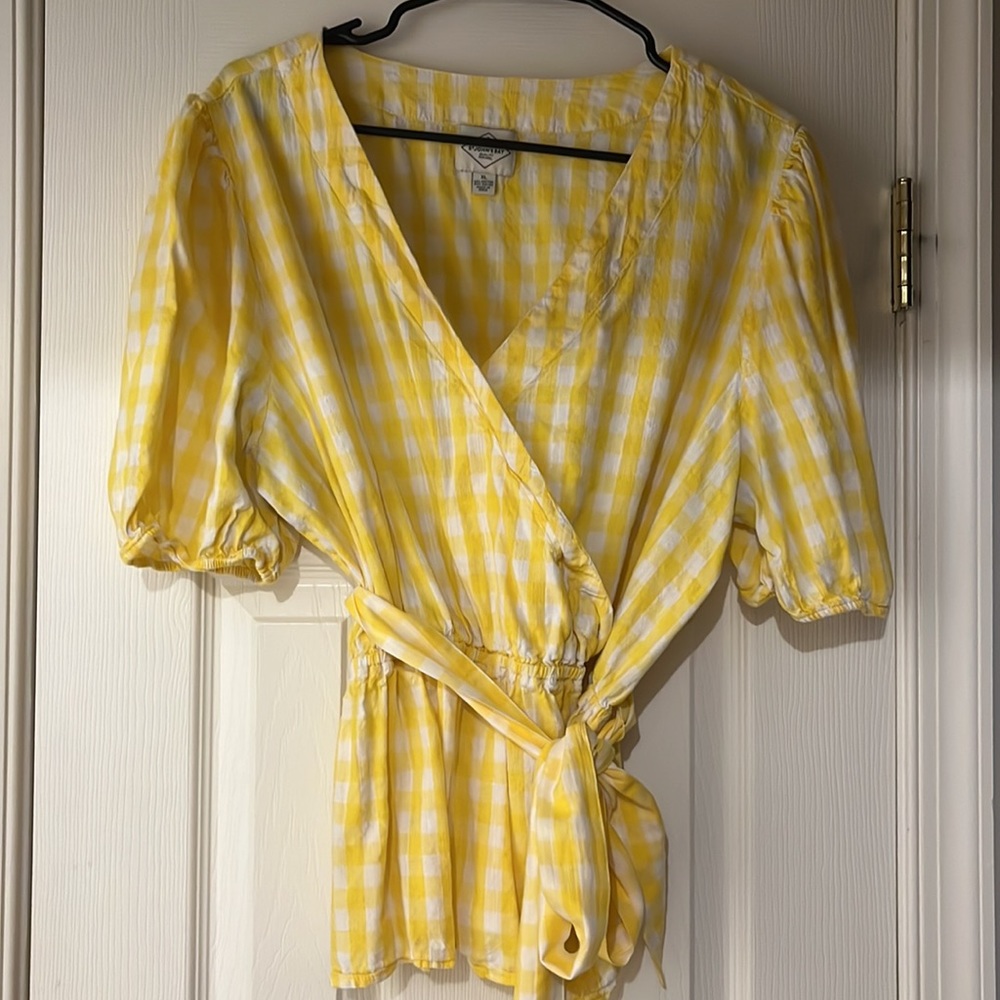 Yellow gingham v neck top with waist tie